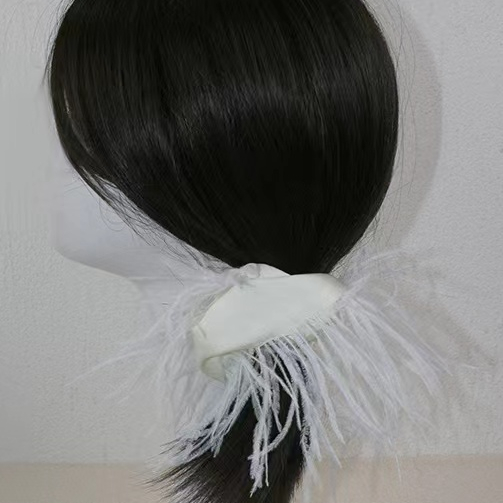 2022 New Fall Winter Fashion French Style Plush Ostrich Feather Satin Luxury Elegant High End Hair Ties Hair Scrunchies 