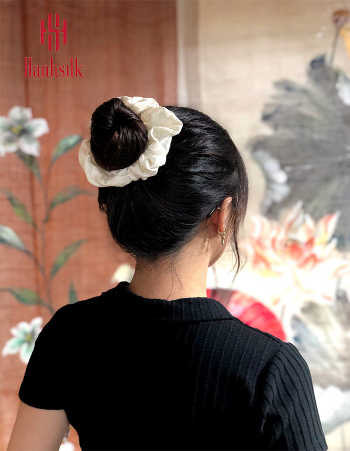 Best seller Luxury Silk Scrunchies Plain Color Hair Ties Fullsize Minisize | 100% Organic Silk