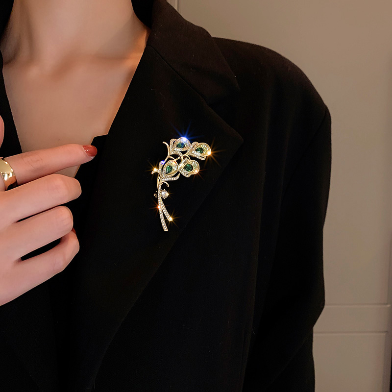 fashion trendy women crystal crystal brooches