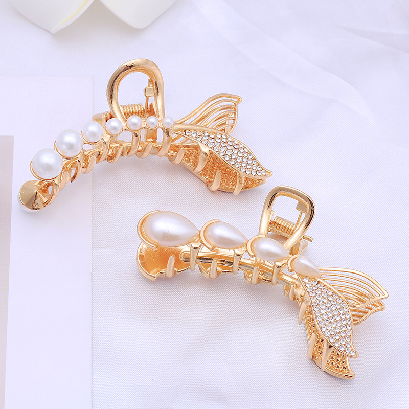 Mylulu yiwu  Fashion Designer Mermaid Fish Tail Claw Hair Clip Luxury Crystal Rhinestone Hair Claw Pearl Bobby Hair Pin 