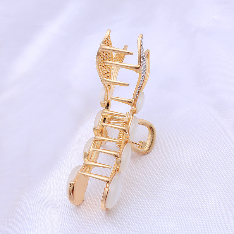 Mylulu yiwu  Fashion Designer Mermaid Fish Tail Claw Hair Clip Luxury Crystal Rhinestone Hair Claw Pearl Bobby Hair Pin 