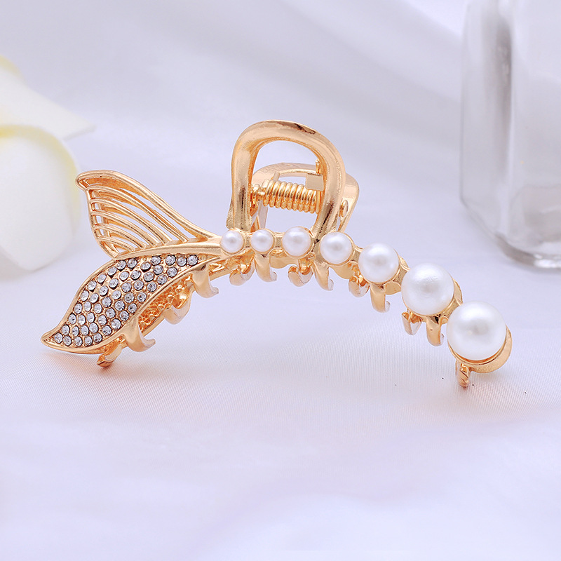 Mylulu yiwu  Fashion Designer Mermaid Fish Tail Claw Hair Clip Luxury Crystal Rhinestone Hair Claw Pearl Bobby Hair Pin 