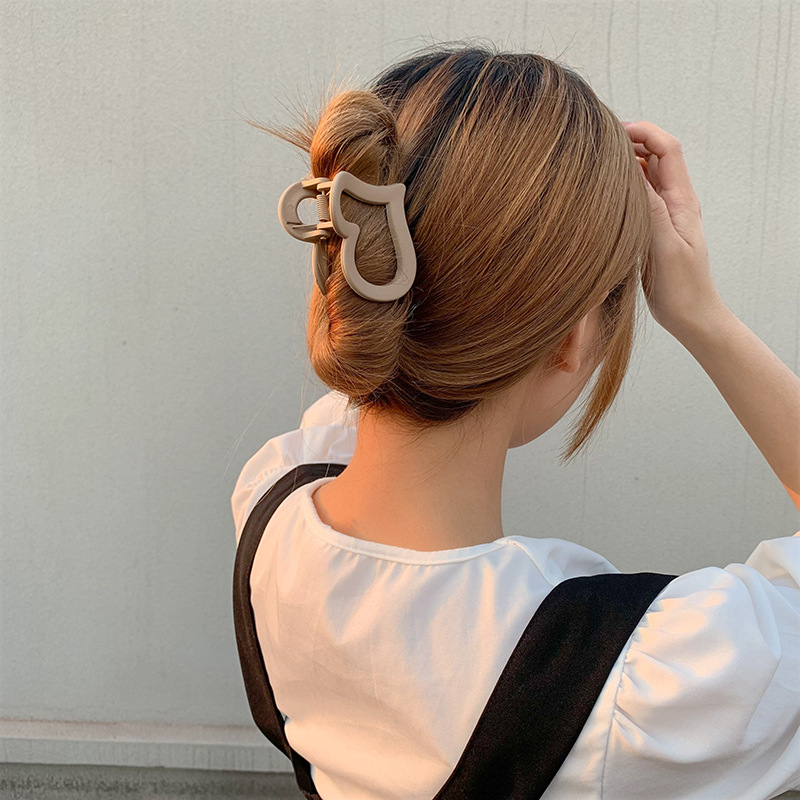 Korean Fashion Heart Temperament Love Shape Frosting Hairpin Sweet Hair Accessories Cute Back Head Matte Hair Claws For 