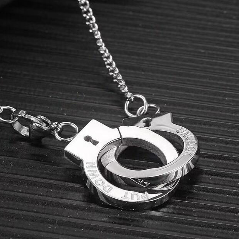 Trending Necklaces 2021 18k Gold and Steel Color Stainless Steel Handcuff Charm Pendant Necklace Jewelry Set Handcuff Ne