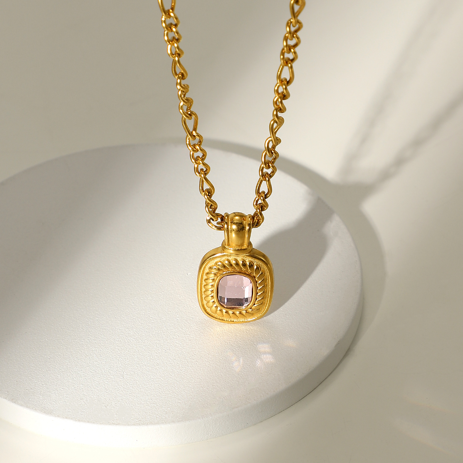 Fashion Jewelry Pendants Charm Necklace Gold Filled Jewelry Stainless Steel Necklace Accessories Women