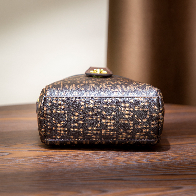 Mobile phone bag female cross-body 2022 new summer women's bag fashion mini small bag casual lightweight women's satchel