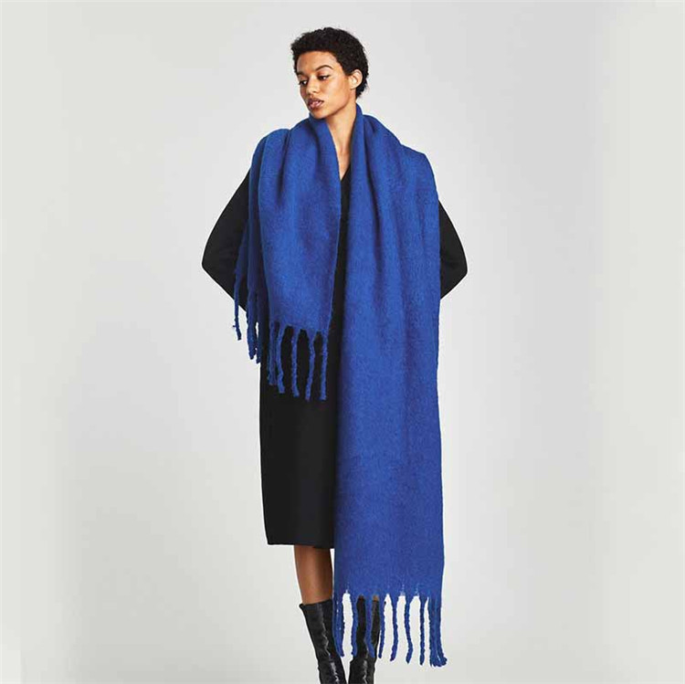 Fashion Winter Solid Color Women's Scarf Pashmina Bulk Scarves Soft Warm Thickened Scarves With Tassel
