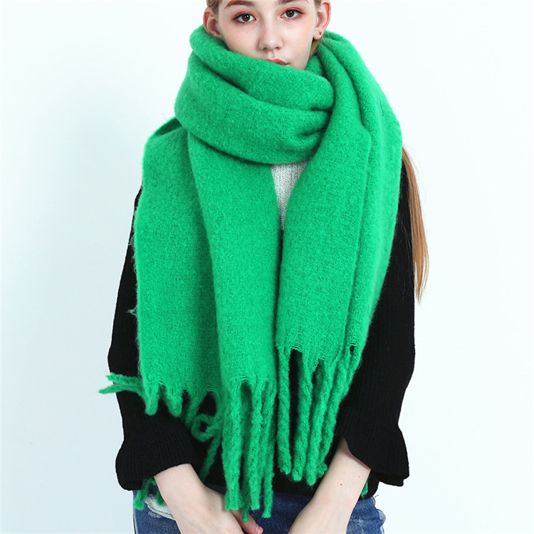 Fashion Winter Solid Color Women's Scarf Pashmina Bulk Scarves Soft Warm Thickened Scarves With Tassel