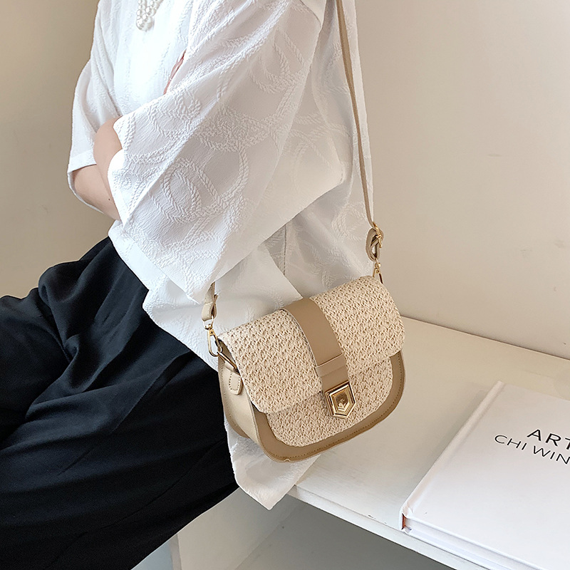 Women's Single Shoulder Crossbody Saddle Bag Fashion Trend Small Straw Bags