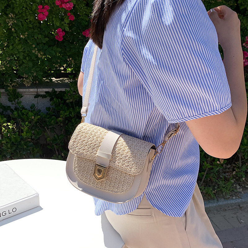 Women's Single Shoulder Crossbody Saddle Bag Fashion Trend Small Straw Bags