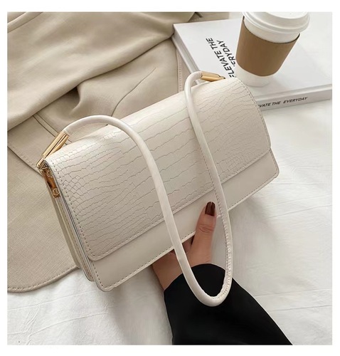 Chic Designer PU Leather Handbags for Women Retro Alligator Pattern Shoulder Bag, Fashion Underarm Bag