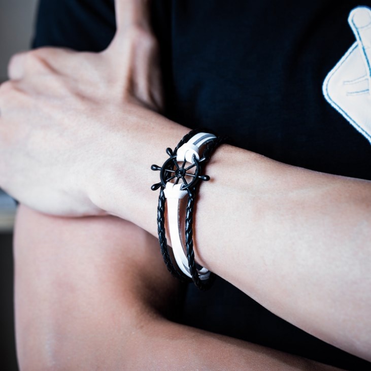 Vnox Vintage Rudder Charm Bracelet for Men Women Leather Rope Bangles 7.87"