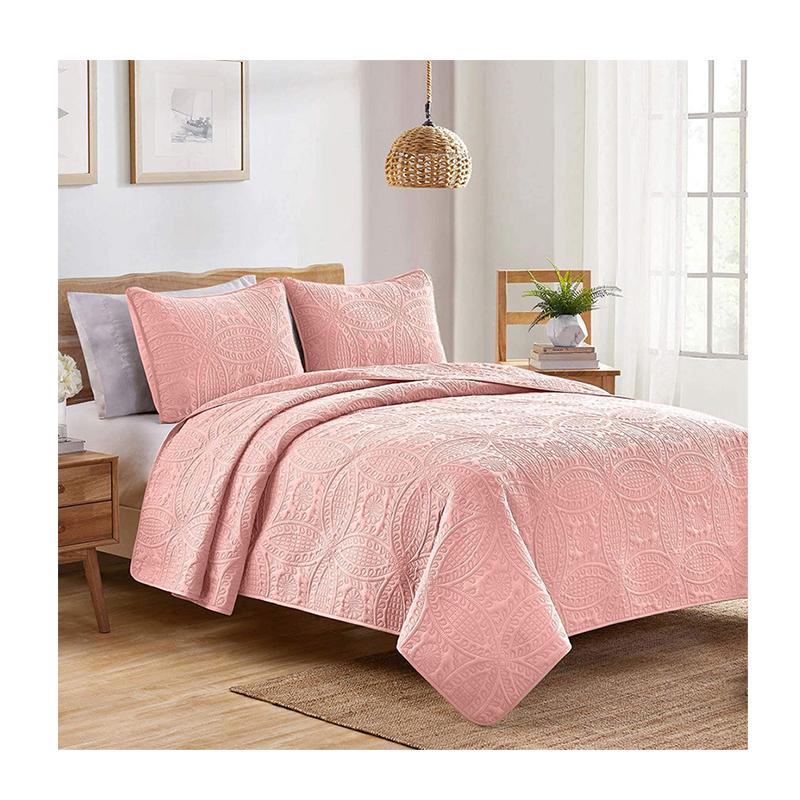 White Modern Style Queen Lightweight Microfiber Coverlet 3 Piece Set  Home Quilt Set