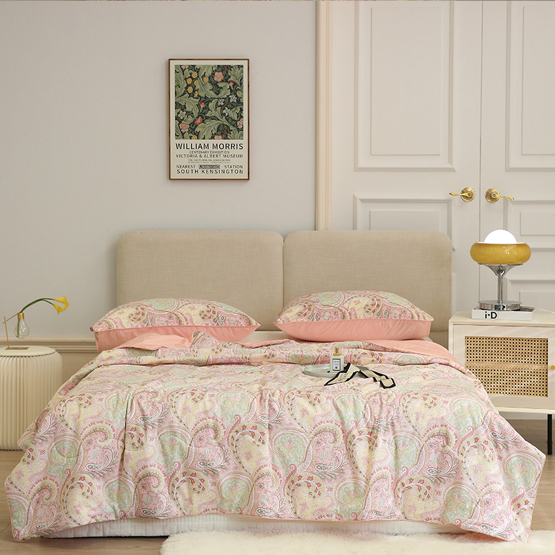 4pcs Set Luxury Bedding Burgundy Comforter Sets Embroidery Quilts Microfiber Quilt Bedspreads Quilted Bedspread