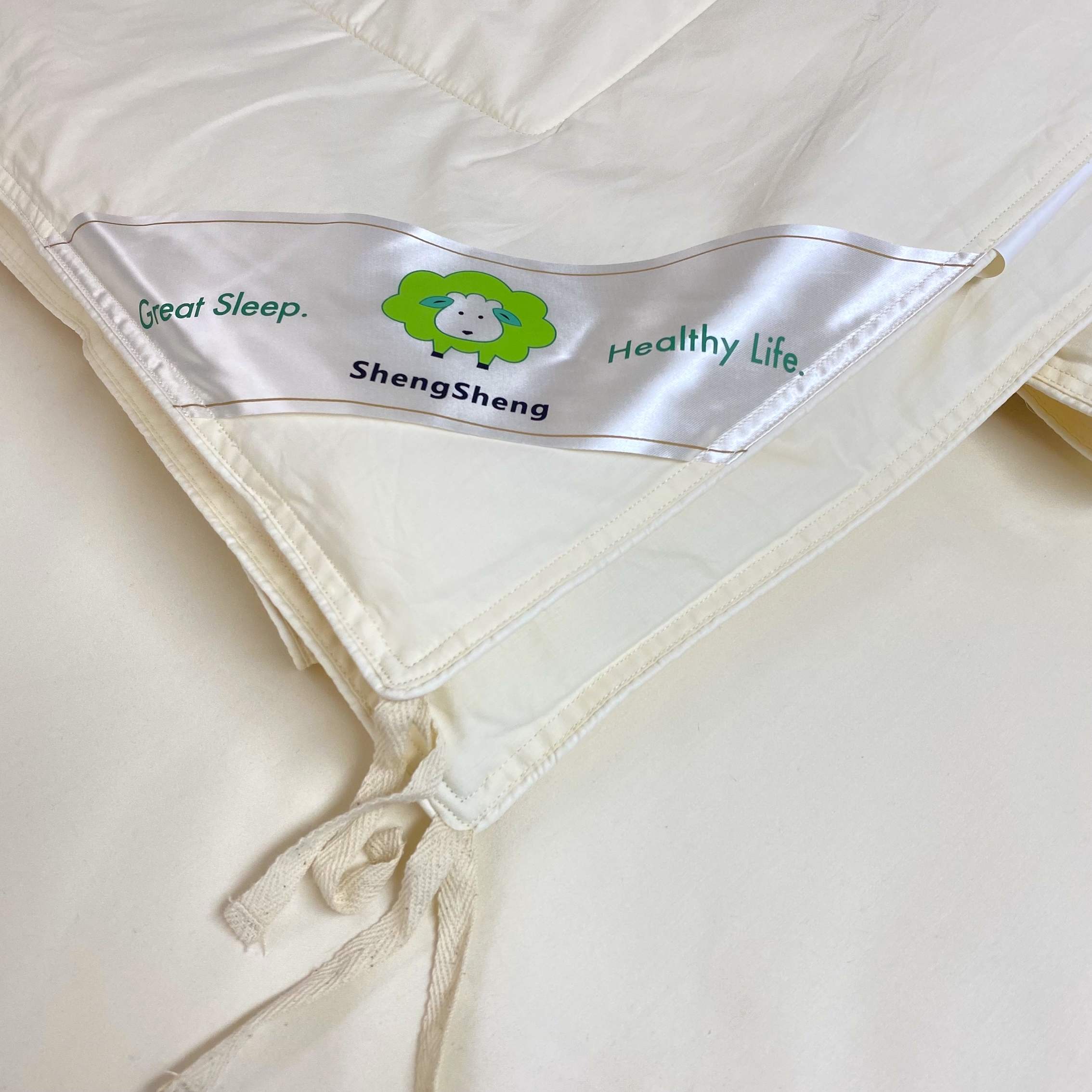Ready to Ship Soft Comforter with Good Quality Washable Wool, Summer Quilt