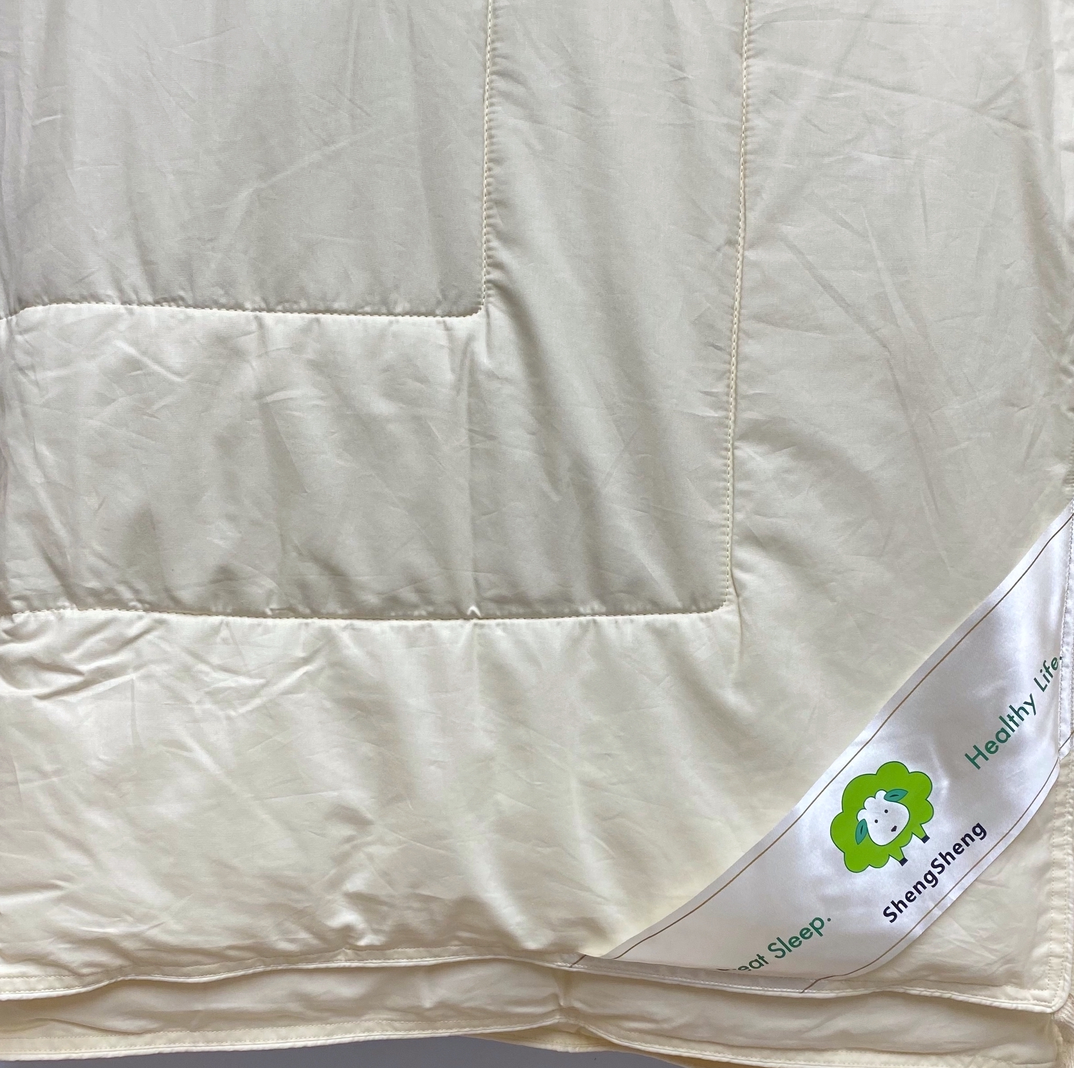 Ready to Ship Soft Comforter with Good Quality Washable Wool, Summer Quilt