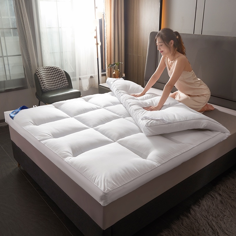 100% Polyester Mattress Cover Machine Washable Quilted Bed Topper Soft Twin Mattress Toppers