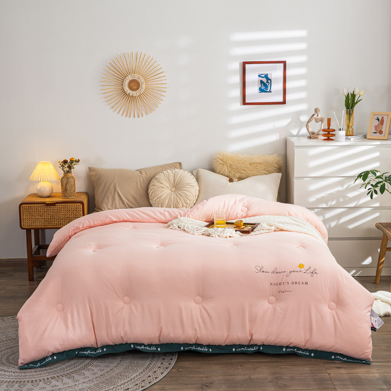  hot sale high quality cheap modern bedcover baby quilt with bed sheet 