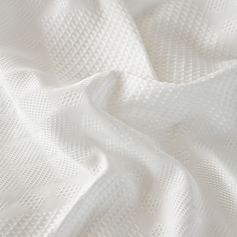 New Waffle Embroidered Quilt Soybean Protein Fiber Polyester Blend Quilt Warm Quilt in Winter