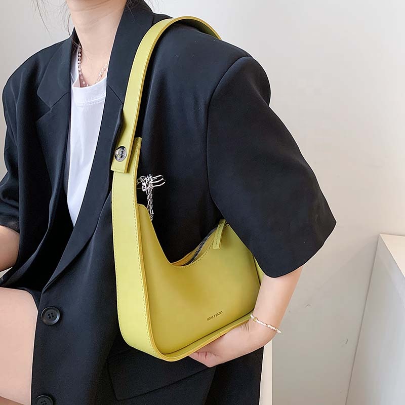 Casual Satchels Wide Straps Fashion Bag Handbag 2021 Designer Hand Messenger Bag Women New Fashion Luxury Hand Saddle  B