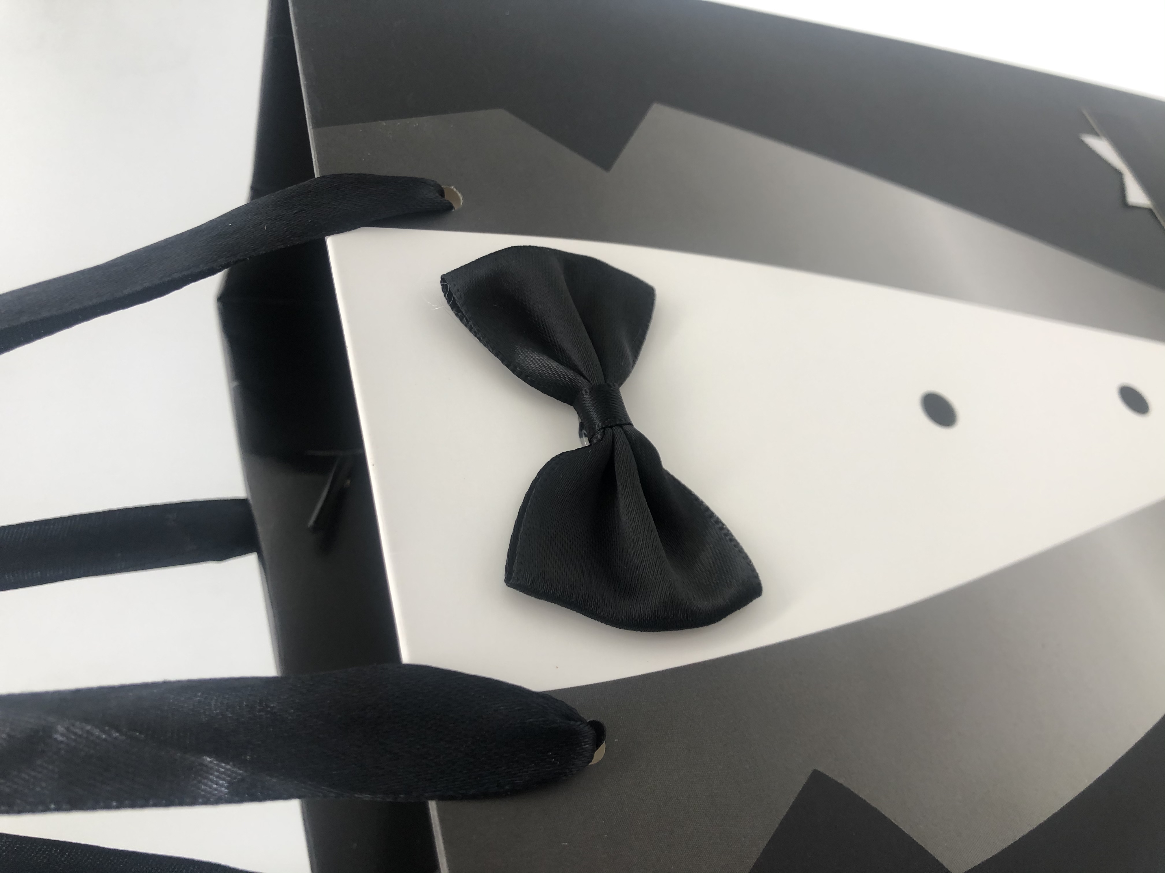 Luxury Handle Boutique Shopping Packaging  Printed Tote Paper Gift Bags with  for wedding