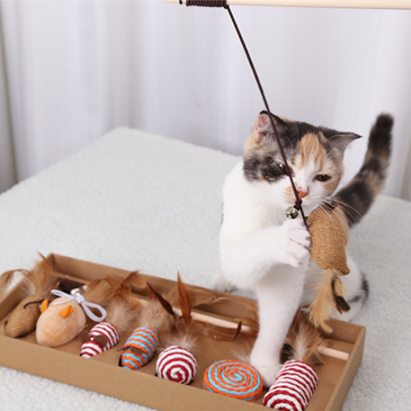 Cat Toy Gift Set 7 Pieces Interactive Pet Stick & Simulation Mouse for Kitten Fun, Sports Pet Products