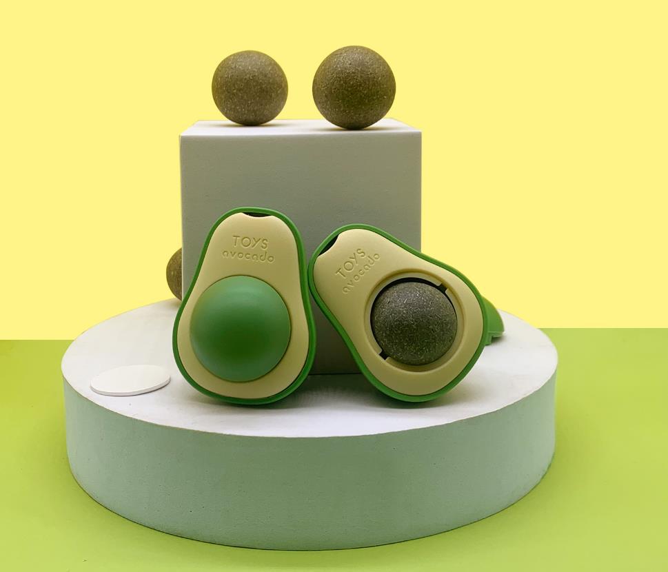 2022 New Hot Selling Spin Mint Avocado Cat Catnip Ball Auto-Rotate Pet Chew Interactive Cat Toy