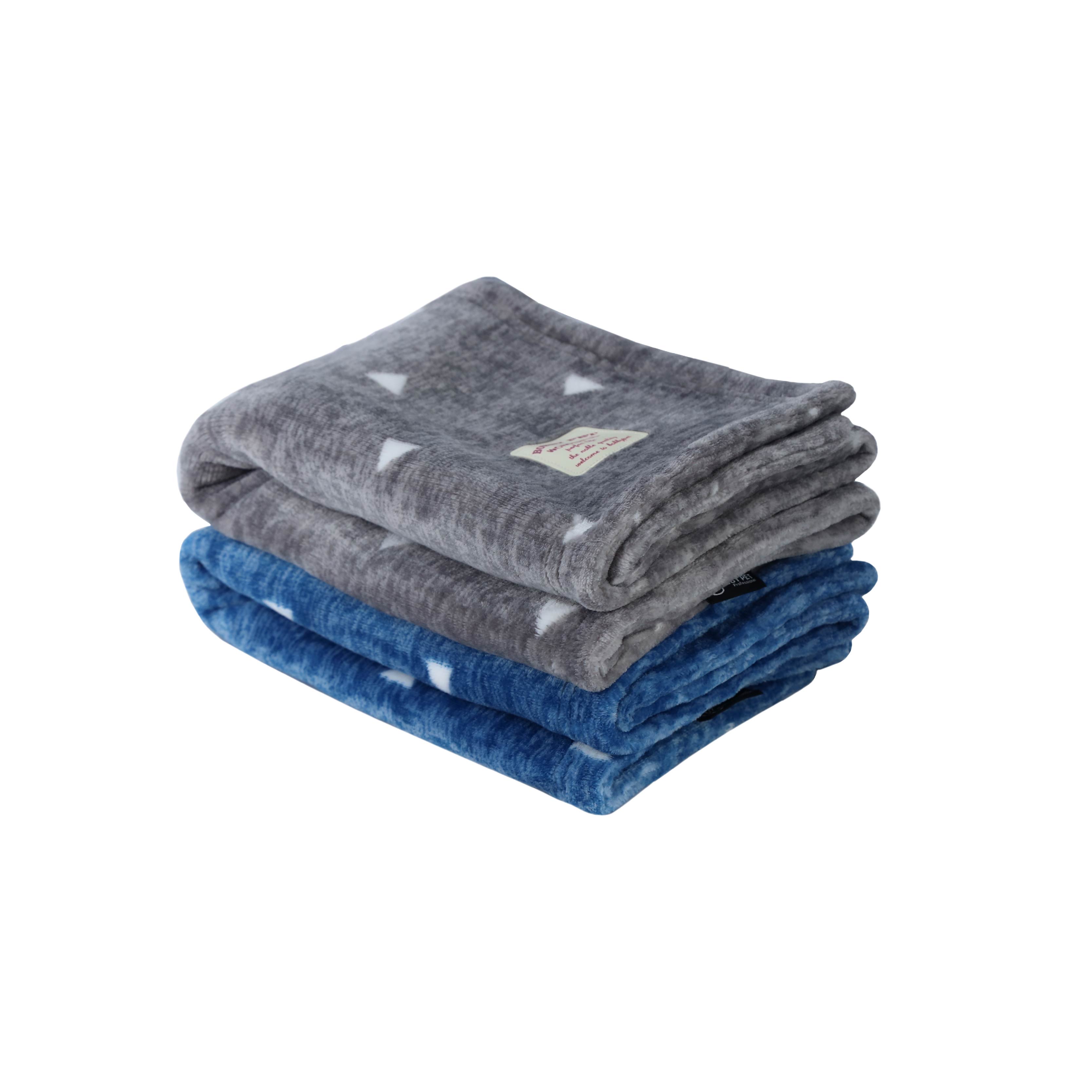 Bobbypet hot sale pet products accessories printing fleece dog throws self warming dog blankets