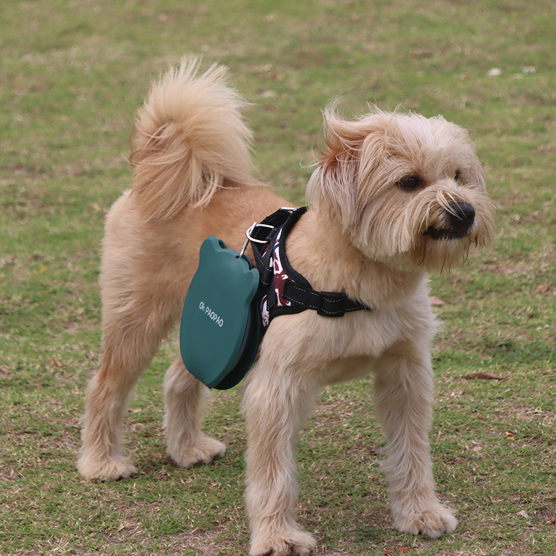 Silicone Dog feeder Slow eating Pet Bowl Portable Travel Pet Water Bowl
