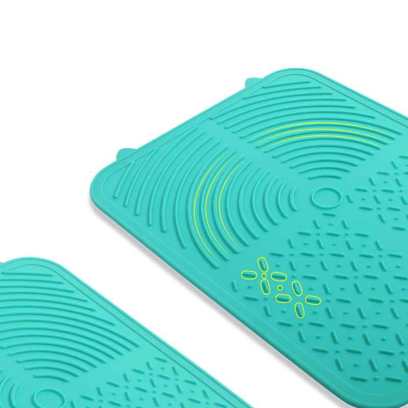 Food Puzzle Lick Mat for Dogs Bowl Feeded Dog Licking Mat Dog Slow Feeder Pet Calming Feeding Pad