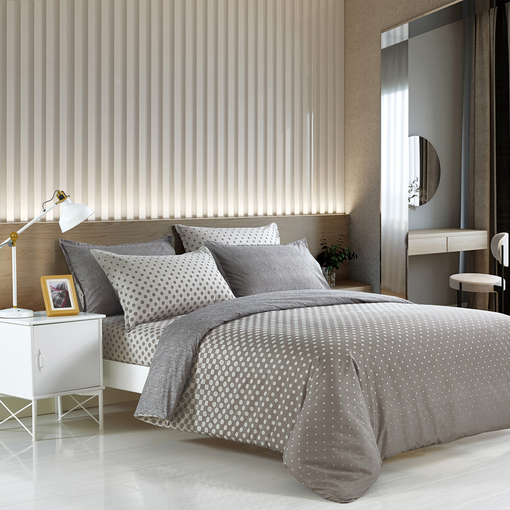 Bed Sheet Set 200TC Thread Count 100% Polyester Sheet Bedding Super Soft Comfortable Nondisposable