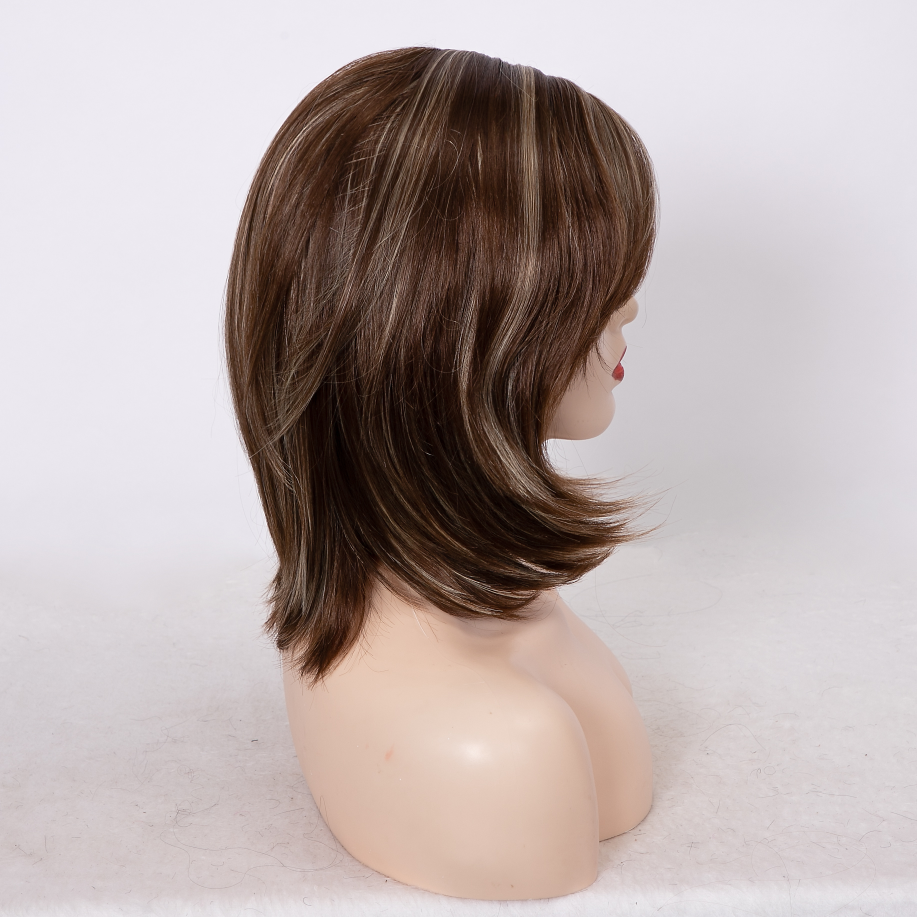 Aishili Bobo Head Synthetic Wig Medium Wigs Natural Straight golden Hair synthetic hair wig  for Women