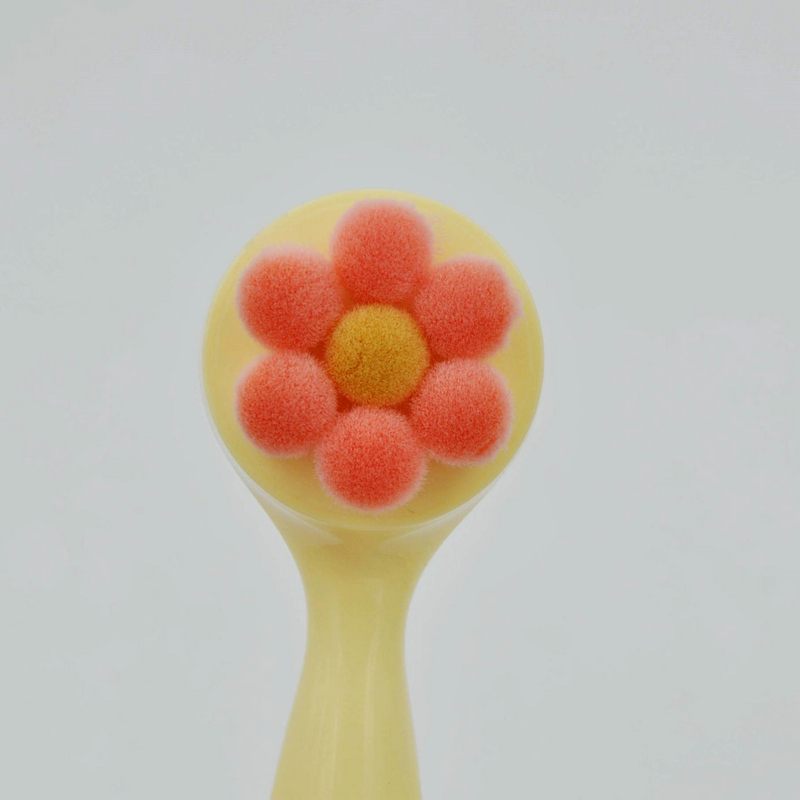 portable heart facial cleansing brush with small MOQ ready to ship good quality new flower design Valentine's Day gifts