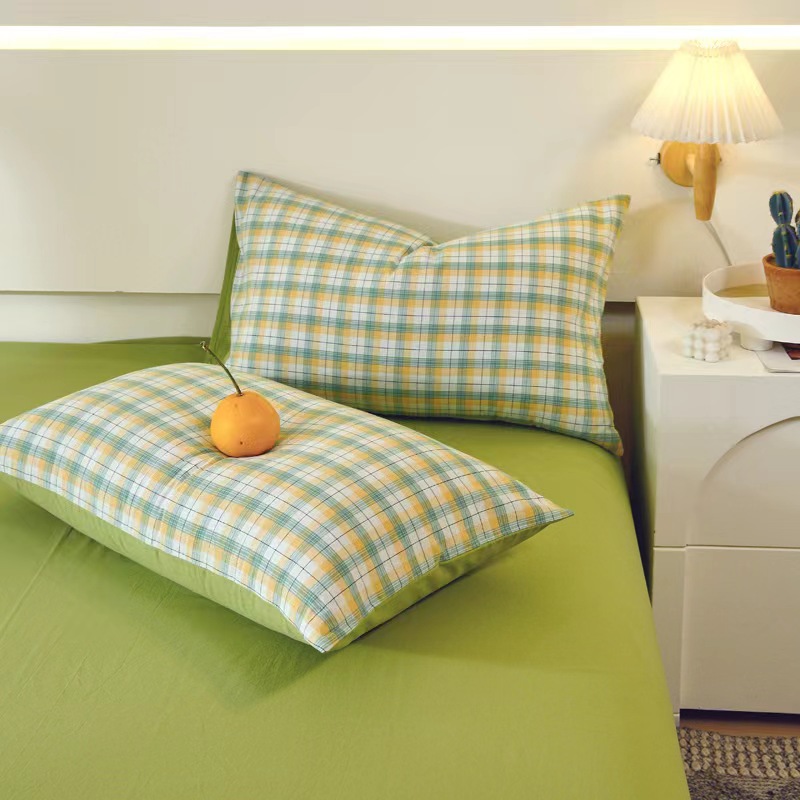 Soft Plaid Cotton Pillowcases (Pair)
