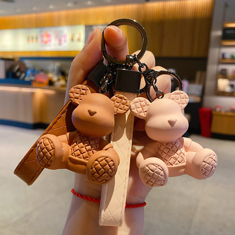 Cute Kawaii Bear Key Chain 3D Resin Plastic Keychain Bag Accesorios