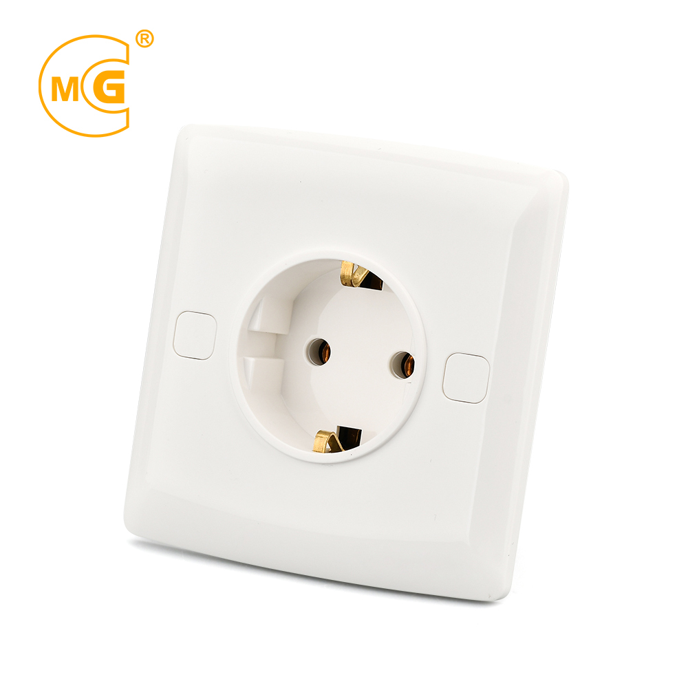 White 1 Gang Plug Socket 16A Type F German Schuko Socket Outlet 250V