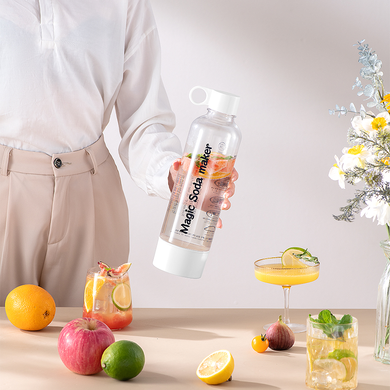 New Portable Soda maker Sparking Water Household Cold Soda Machine Outdoor sodasteam Ready to Ship