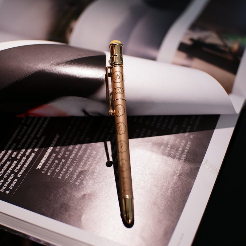  Quality 5 ml Clear Frosted Perfume Unique Design Essential Oil Pen