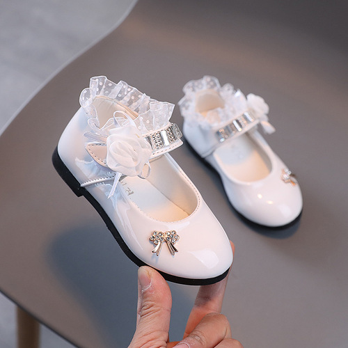 Children's Leather Shoes New Girls Autumn Dance Casual Shoes Sweet Princess Lace Bow Kids Sneakers Sports Soccer Soft So