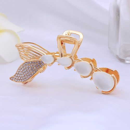 Mylulu yiwu  Fashion Designer Mermaid Fish Tail Claw Hair Clip Luxury Crystal Rhinestone Hair Claw Pearl Bobby Hair Pin 