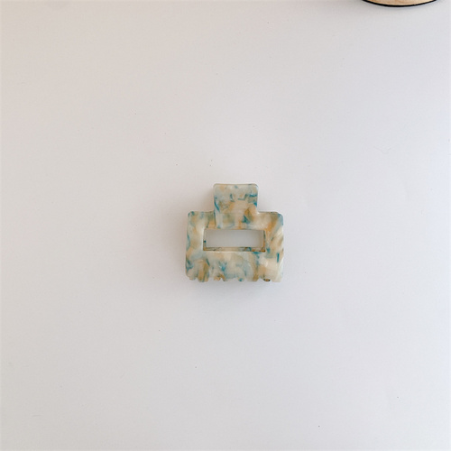 Yiwu futian market  5 cm acetate small hair claw Flower Leopard Clip Sweet Simple Bangs Hair Clip for women