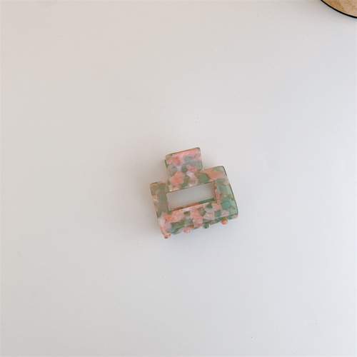 Yiwu futian market  5 cm acetate small hair claw Flower Leopard Clip Sweet Simple Bangs Hair Clip for women