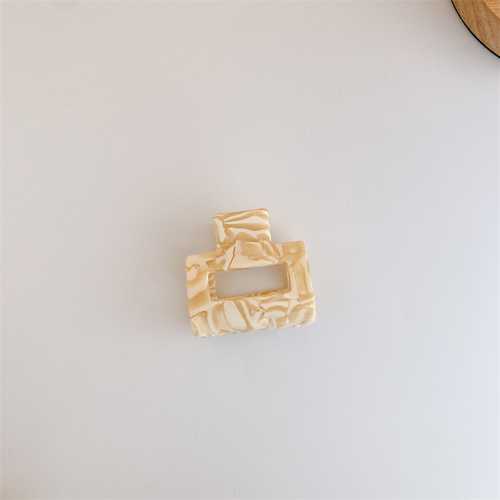 Yiwu futian market  5 cm acetate small hair claw Flower Leopard Clip Sweet Simple Bangs Hair Clip for women