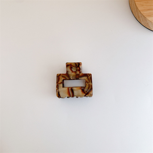 Yiwu futian market  5 cm acetate small hair claw Flower Leopard Clip Sweet Simple Bangs Hair Clip for women