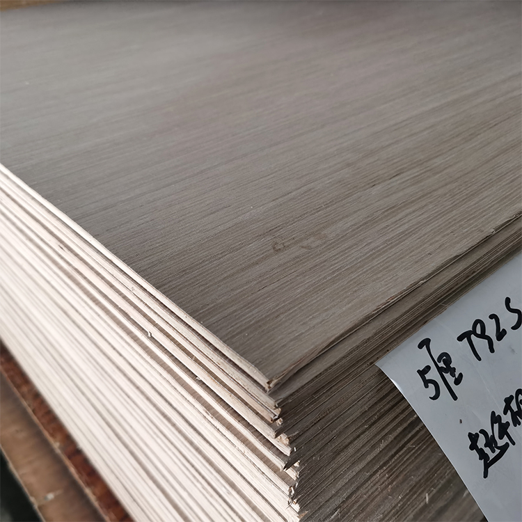 Veneer boards COMMERCIAL PLYWOOD - GOOD QUALITY - GOOD PRICE