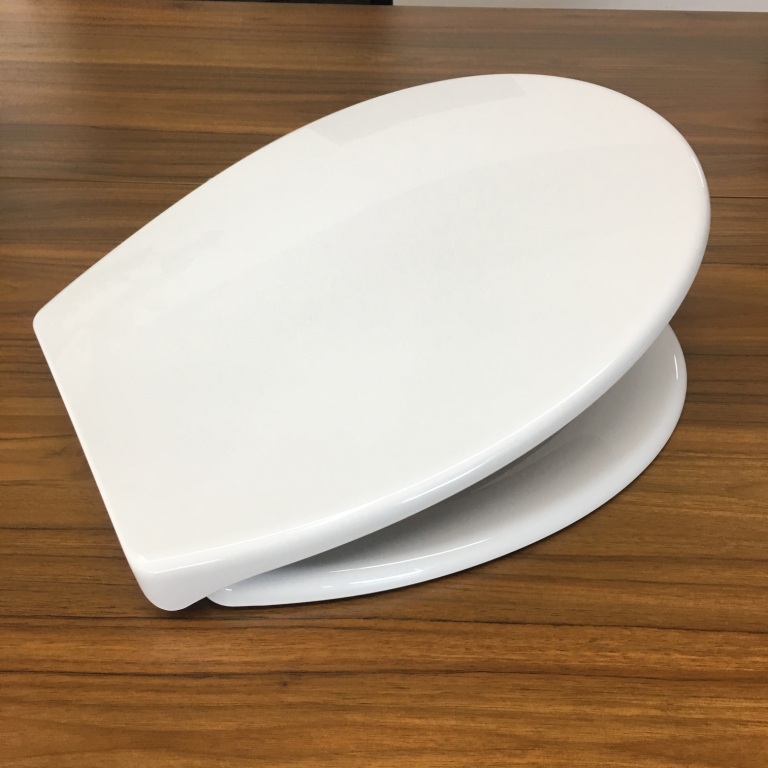 bathroom  round Smooth gloss white  plastic material PP  toilet seat