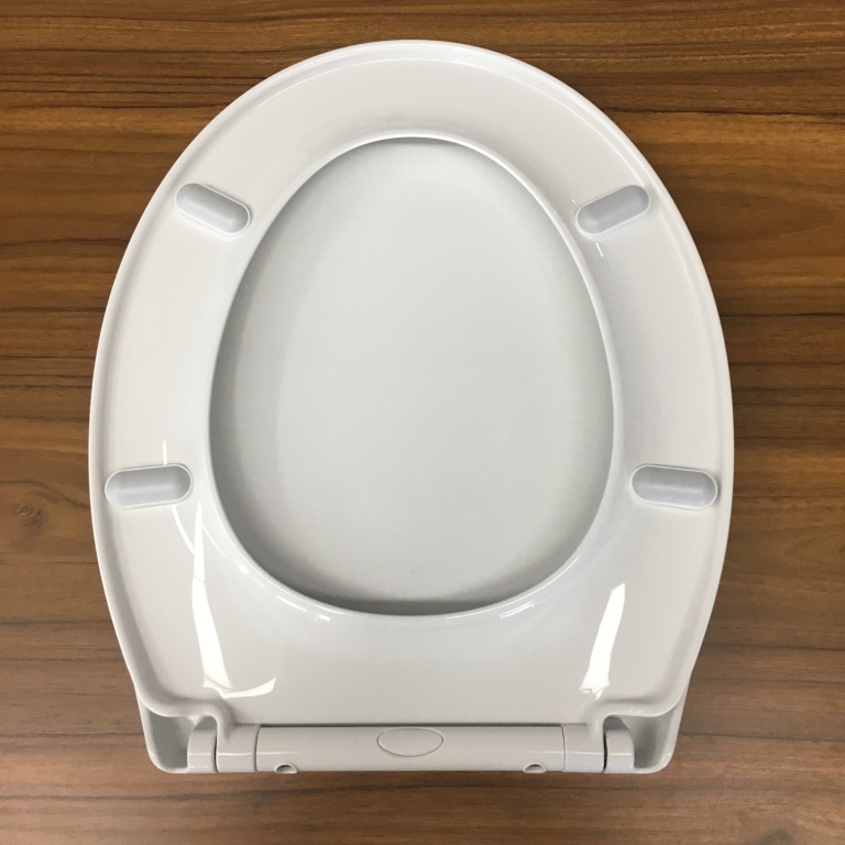 bathroom  round Smooth gloss white  plastic material PP  toilet seat