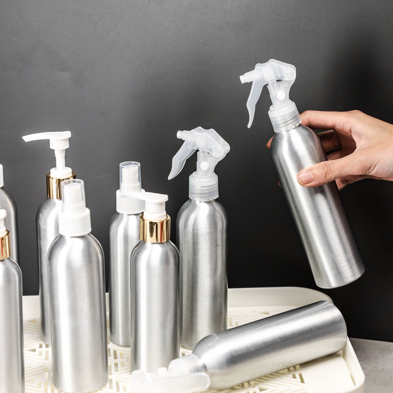 High quality 30ml 50ml 100ml 120ml 150ml 250ml 2oz 4oz luxury cosmetic aluminum spray fine mist bottle