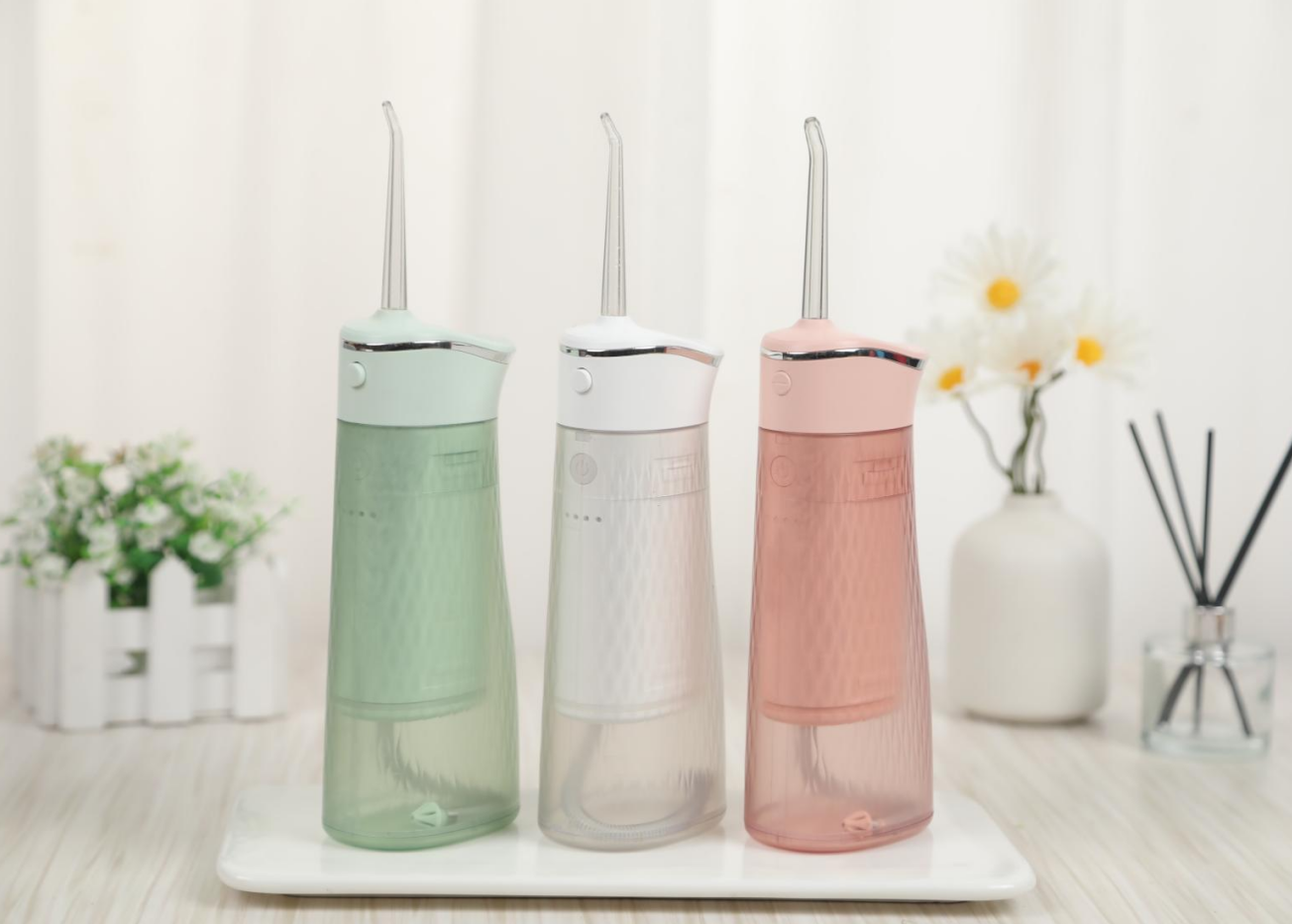  Direct Supplying Water Flosser Portable Electric Dental Flossers Cordless Waterproof teeth Irrigator with 4 Tips