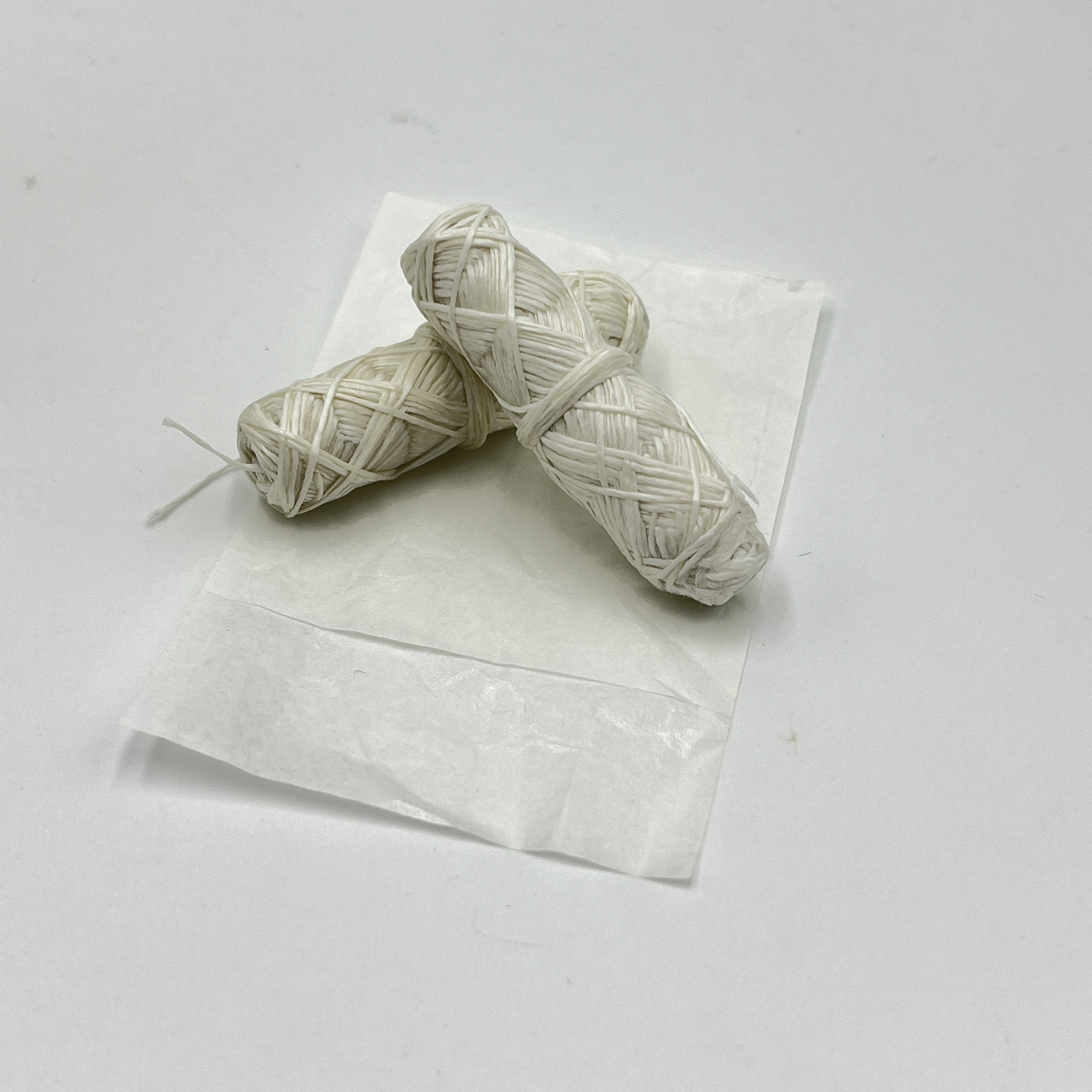 100% Biodegradable Natural Silk Dental Flosser